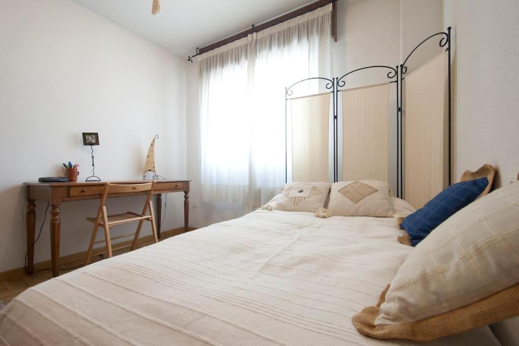 Gorgeous Free Parking In The Building Apartment Granada